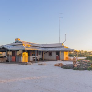 Hamelin Outback Station Stay