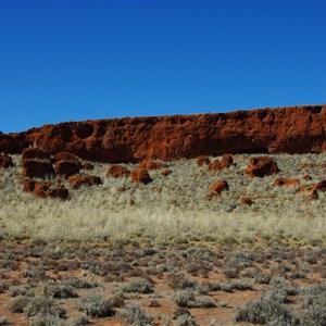 Hanns Tabletop Hill 