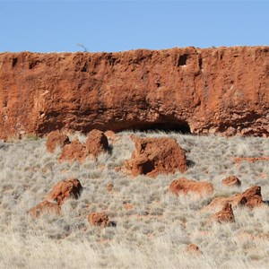 Hanns Tabletop Hill