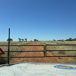 Gate