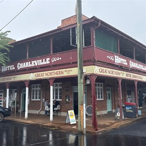 Hotel Charleville