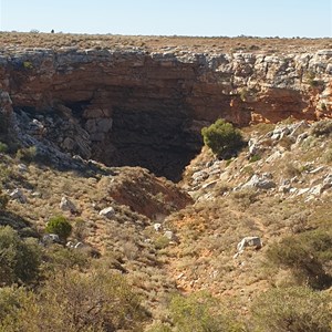 Cocklebiddy Cave