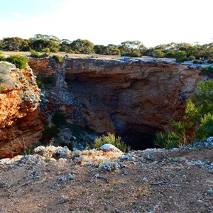 Weebubbie Cave