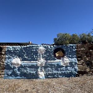Arno’s Wall