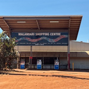 Manlandari Shopping Centre