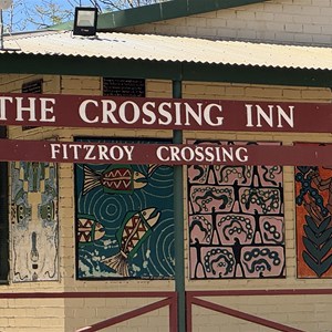 The Crossing Inn