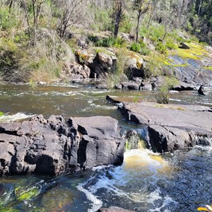 The Rapids hikers rest area