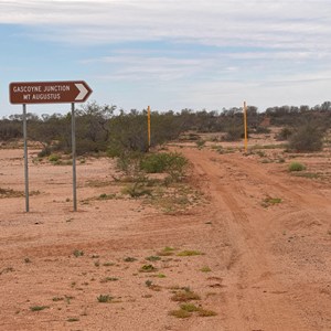 Turnoff to Gascoyne Junction/Mt Augustus