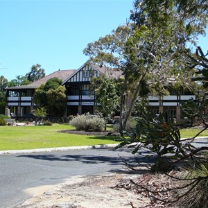 Yanchep Inn