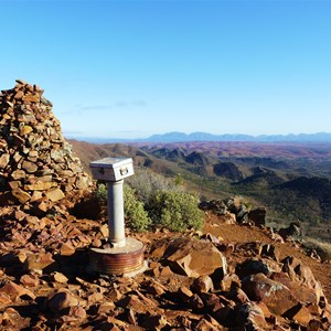 Mt Caernarvon