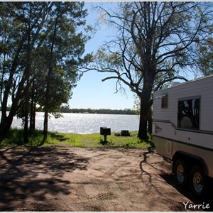 Yarrie Lake