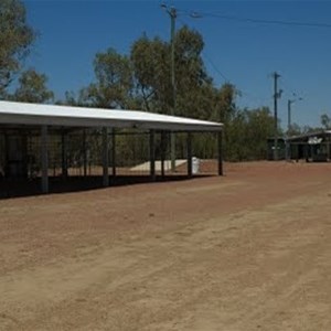 Oma Waterhole, Isisford