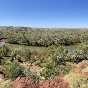 Crossing Pool/Cliff Lookout