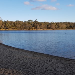 Lake Leschenaultia