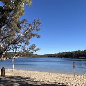 Lake Leschenaultia