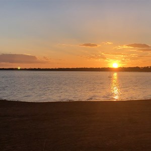 Rowles Lagoon