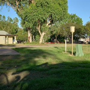 Burdekin Falls Dam Caravan Park