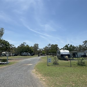 Dingo Caravan Park