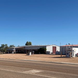 Simpson Desert Oasis Roadhouse