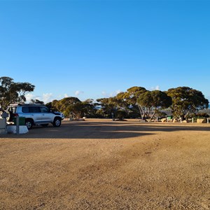 Eucla Caravan Park