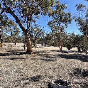 Koorarawalyee Rest Area