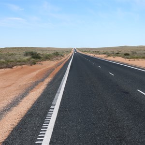 Desert scrub north of turnoff