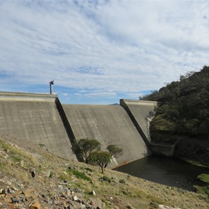 Central spillway and stilling basin