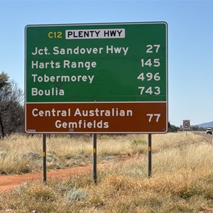 Stuart Hwy & Plenty Hwy