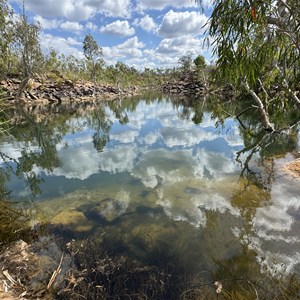 Wearyan Waterhole and Falls