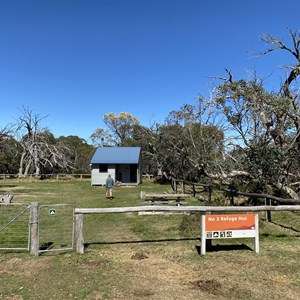 Refuge Mount No. 3 Hut