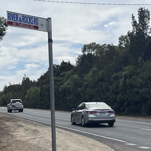 Coles Bay Rd & River and Rocks Rd