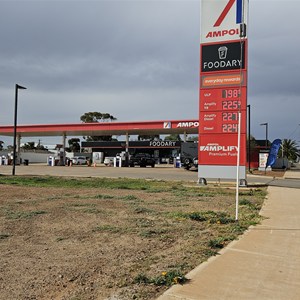 Ampol Service Station - Coolgardie