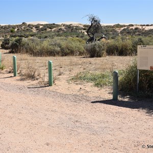 Vigars Wells Mungo NP