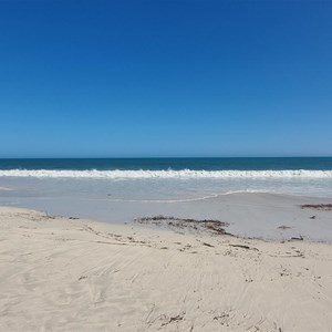 Kanidal  Beach Entry