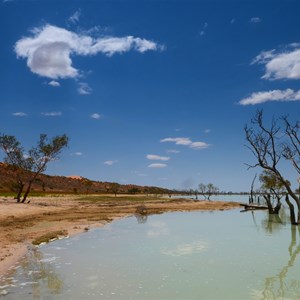 Lake Eyre and Big Red dune line