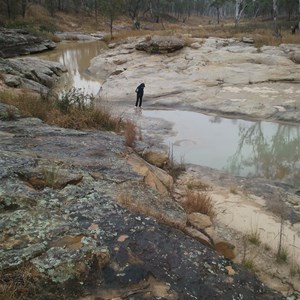 Dargonelly Rock Hole