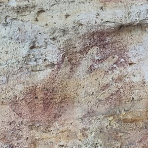 Hands On Rock Gulgong
