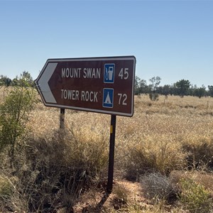 Plenty Hwy & Arapunya Rd