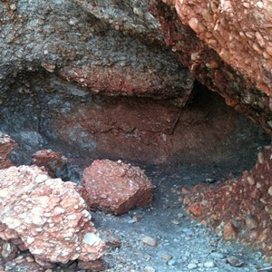 Desert Queen Bath Cave