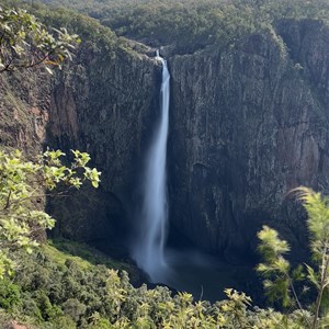 Wallaman Falls