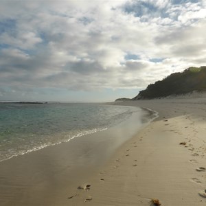 Beach at Munglinup campsite