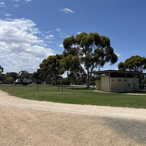 Lameroo Lakeside Caravan Park