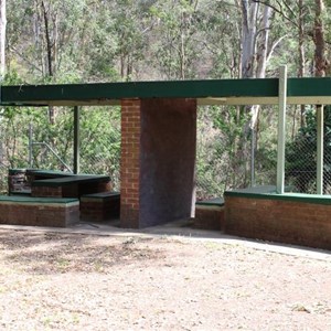 Picnic shelter