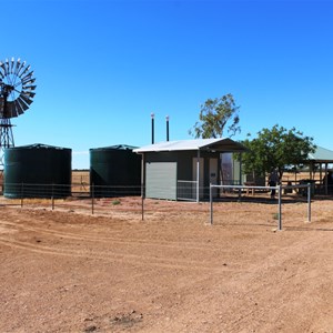 Facilities at Hamilton River Rest Area