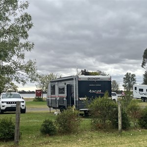 Edenhope Lakeside Tourist Park