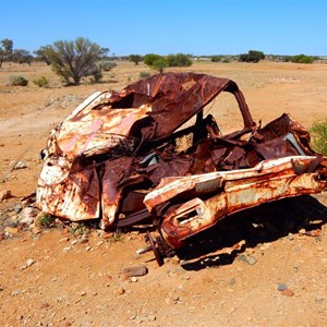 Car wreckage at the base of Algebuckina Bridge