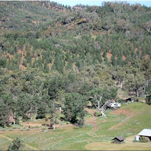 Aroona Ruins campground