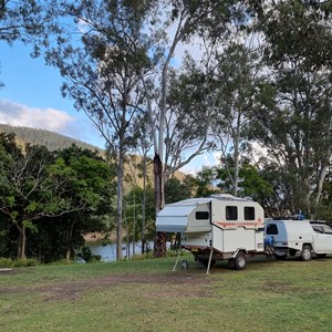 Somerset Dam Campground