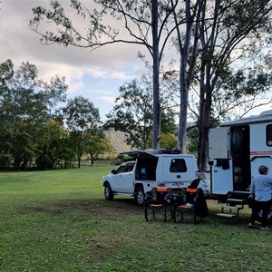 Somerset Dam Campground