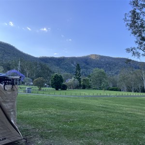 Somerset Dam Campground